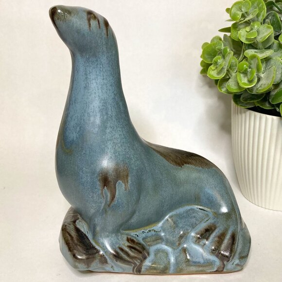 Vintage Blue Mountain Pottery Seal on Rocks Slate Glaze - Picture 1 of 15